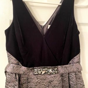 Rickie Freeman Teri Jon Sleeveless V Neck Dress- brand new with tags- size 8